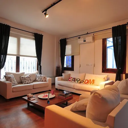招待所 Pudra Suites *